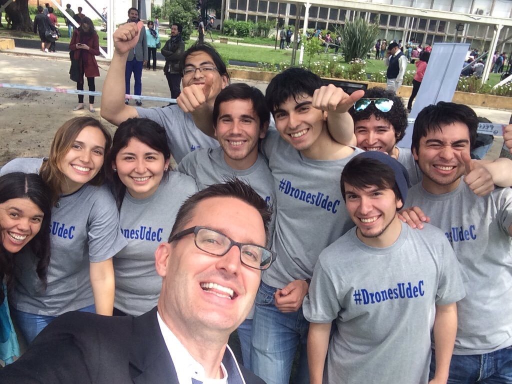 Matt Waite with students in Chile